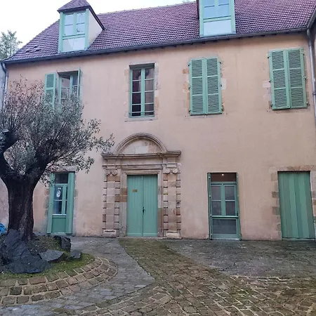 20 Minutes A Pieds De La Gare De * Montluçon