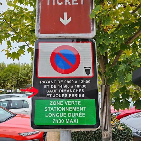 20 Minutes A Pieds De La Gare De